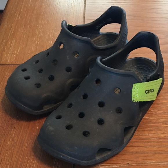 kids crocs size 10
